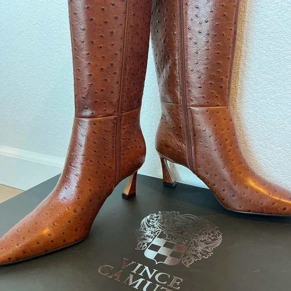 NWT Vince Camuto Sutton Boot, NC - Picture 4 of 7